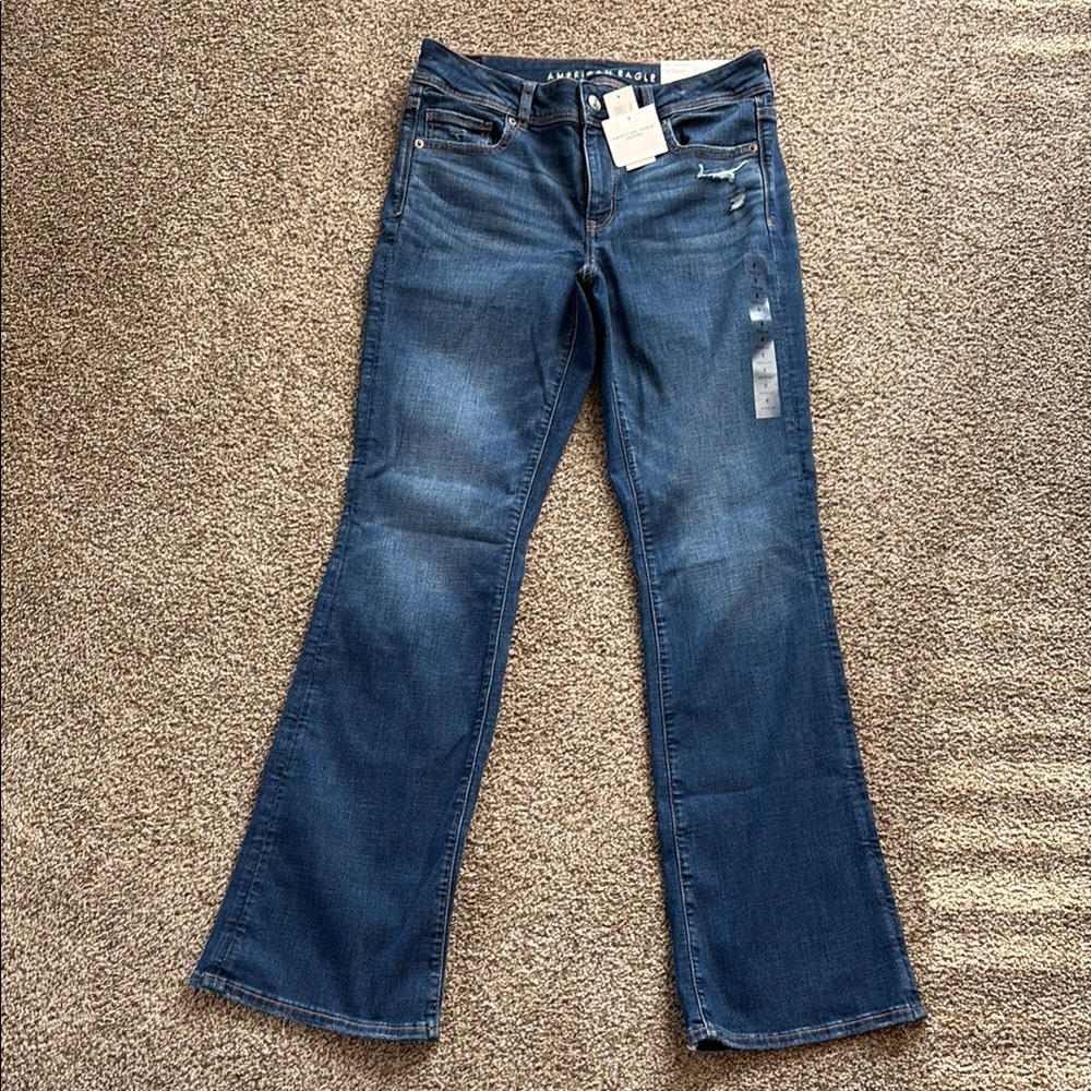 New with tags American Eagle Outfitters kick boot Jeans size 8